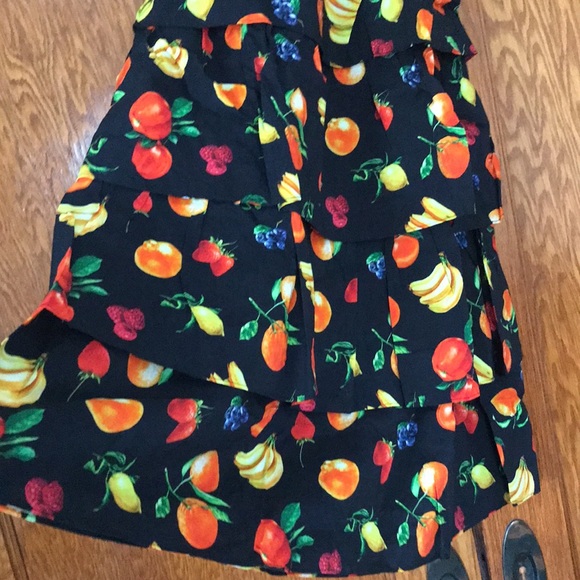 WeWoreWhat Paloma Skirt MIDI Length Fruit Pattern Size S NWT - Picture 10 of 10